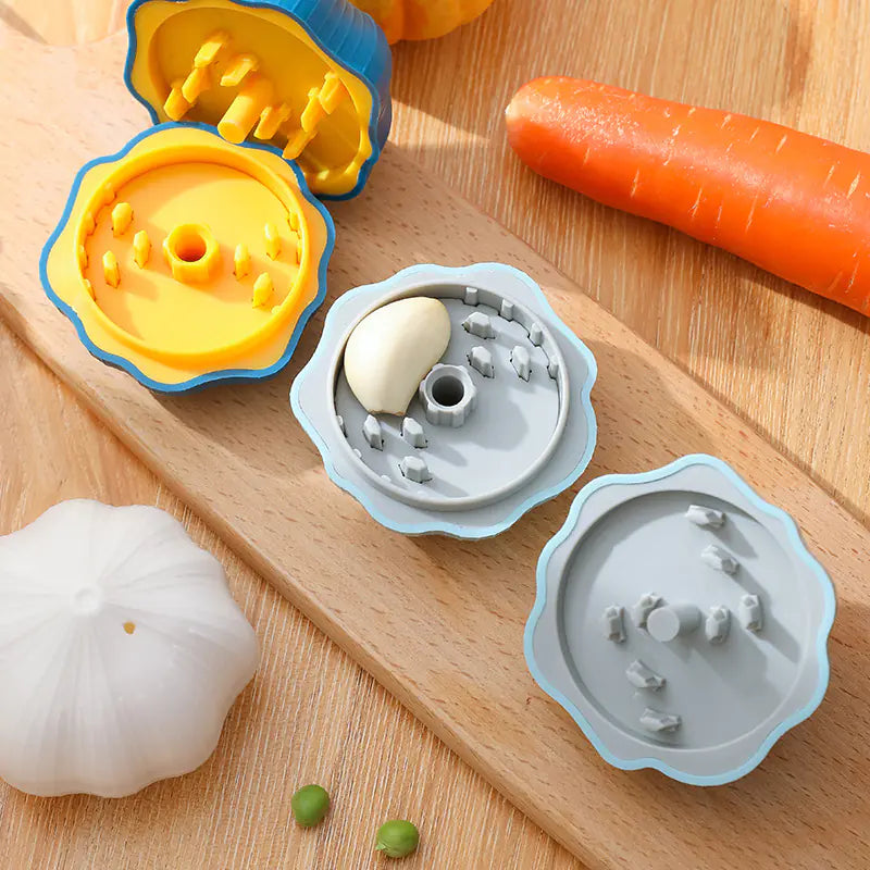 Manual Garlic and Spice Crusher for Kitchen Use